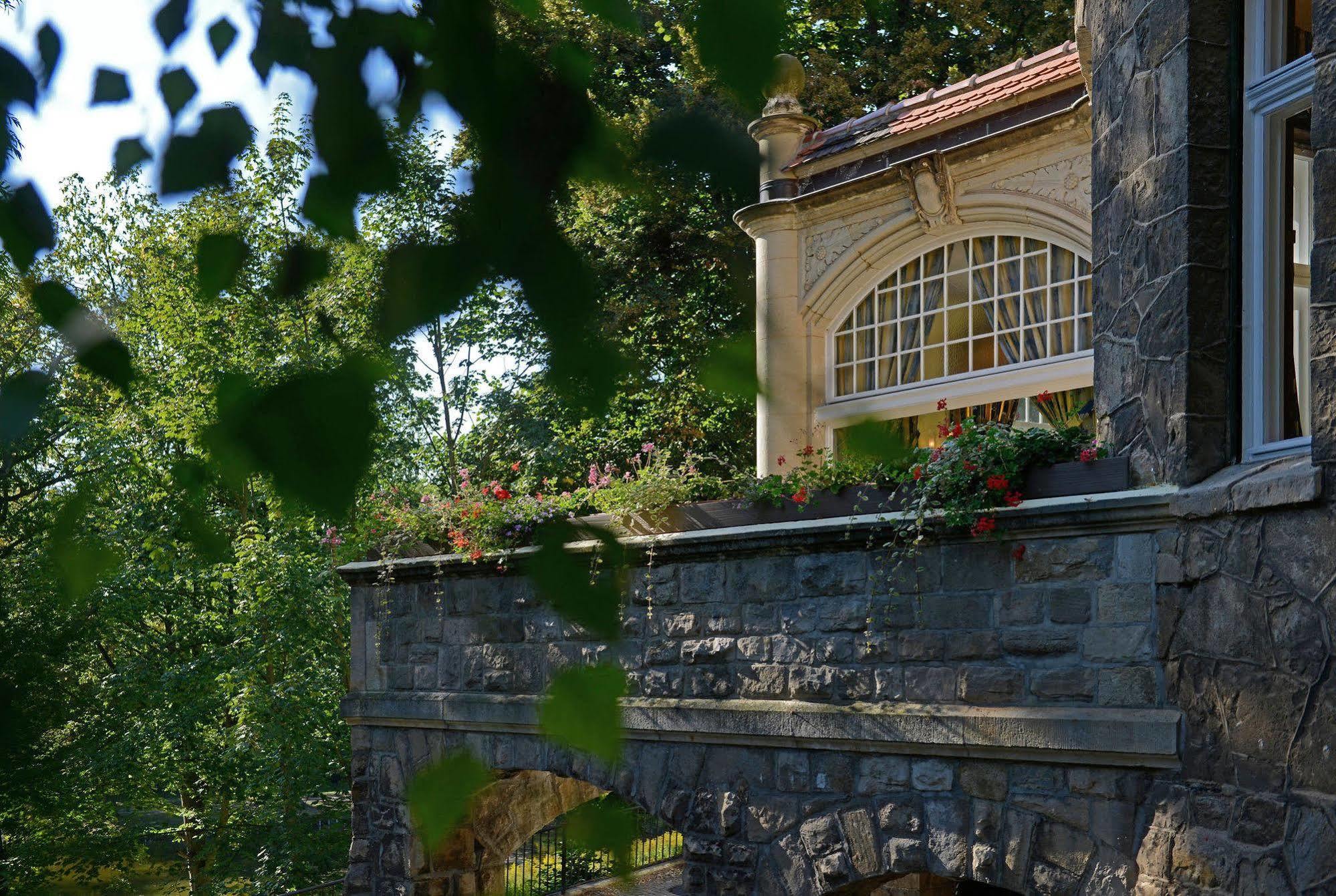 Schlosshotel Villa Westerberge Ашерслебен Екстериор снимка