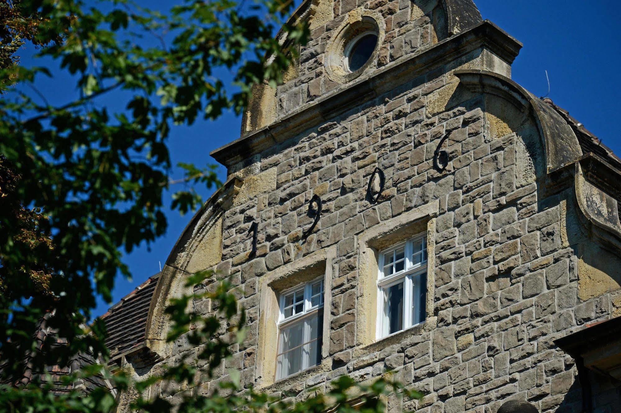 Schlosshotel Villa Westerberge Ашерслебен Екстериор снимка